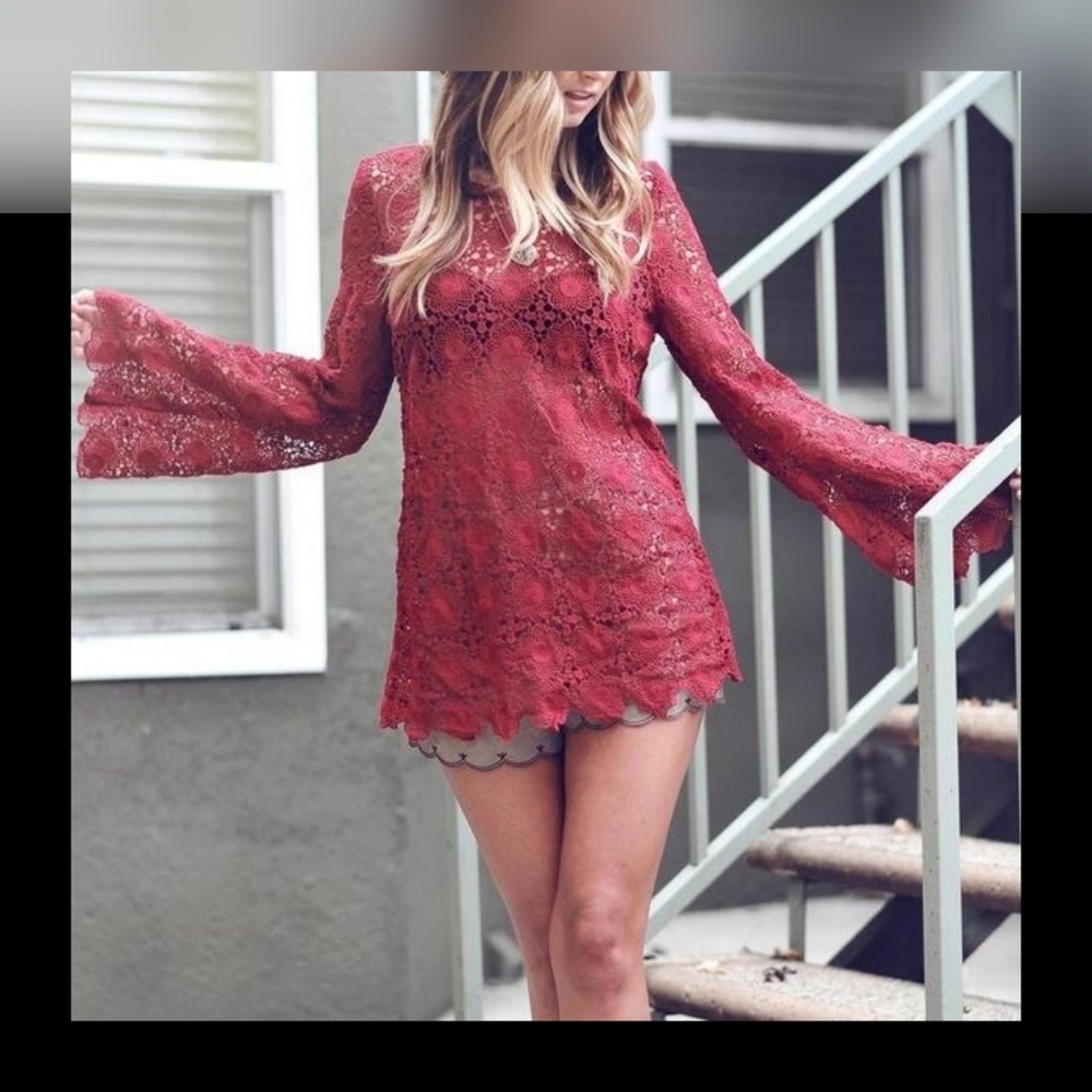 DOUBLE ZERO Size S Deep Red Crochet Top with button back